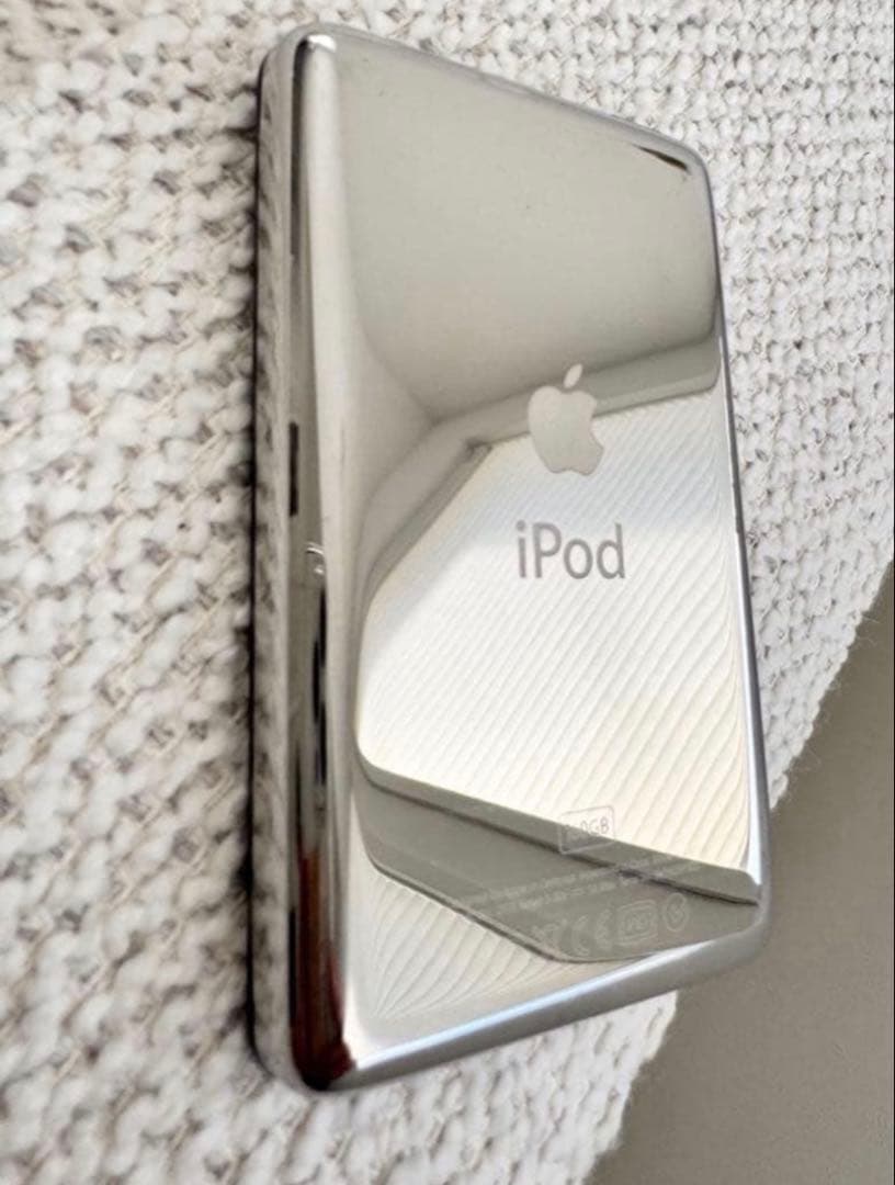 極美品 iPod classic 120GB MB565J/A 新品電池 パネル