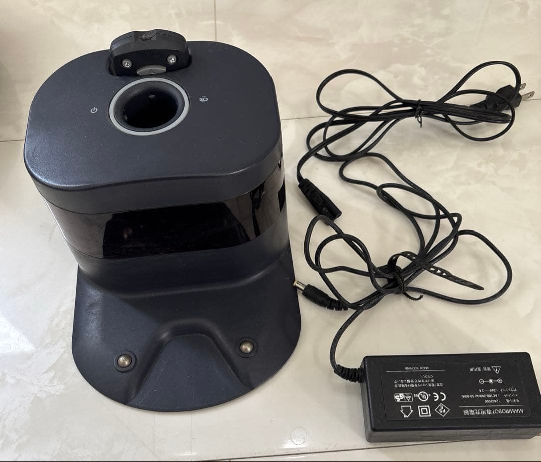 お掃除ロボット（自動操縦掃除機