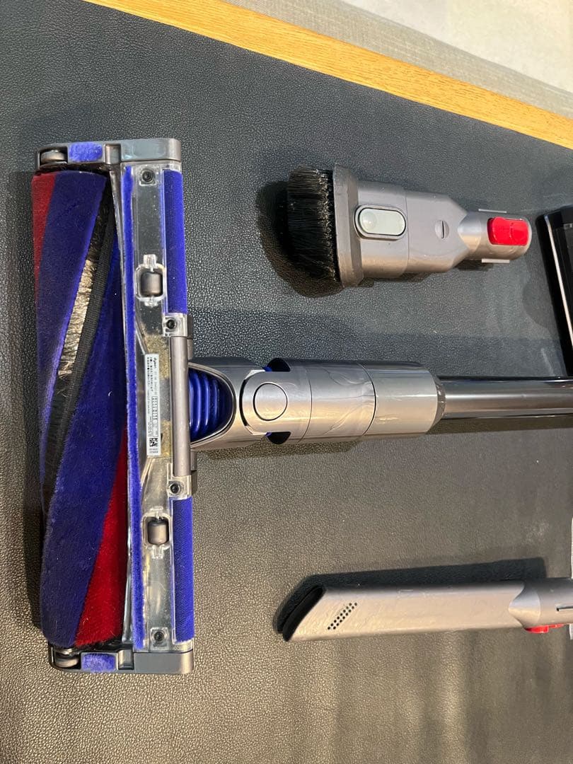 Dyson Digital Slim Fluffy+ (SV18 FF+) 本体
