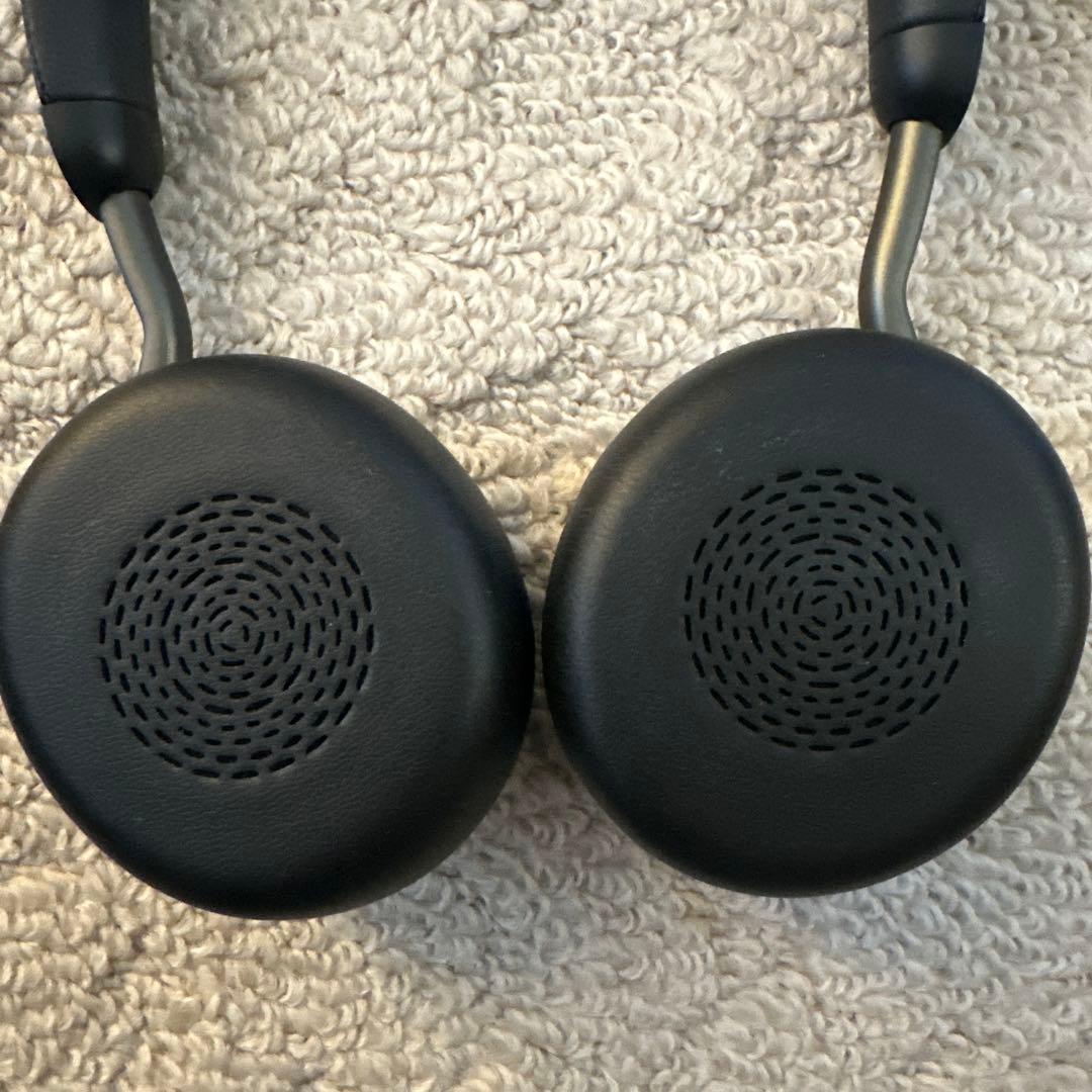 Jabra Evolve2 75 （充電スタンド•ケース付き）
