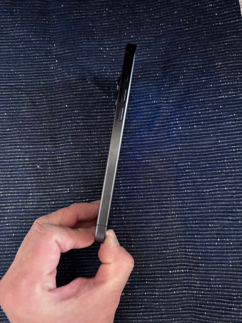 iPhone15 Pro Max 1TB 　US版　中古　シャッター音無し！①