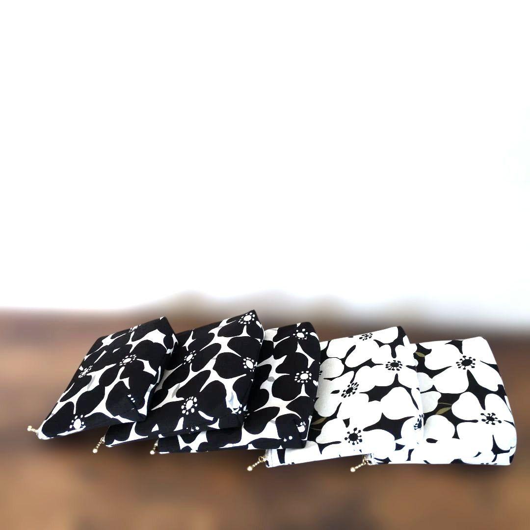 ハンドメイド　サイドポケット付き トートバッグ　花柄