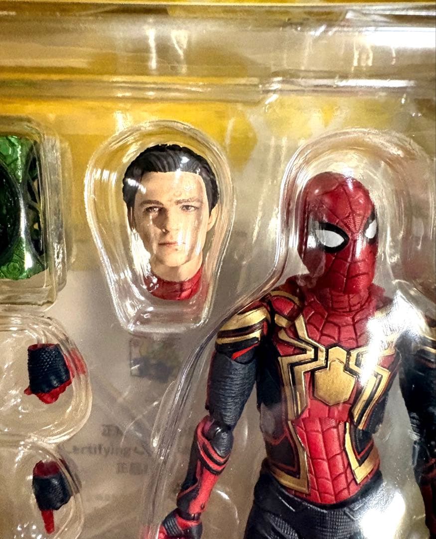 MAFEX SPIDER-MAN INTEGRATED SUIT スパイダーマン