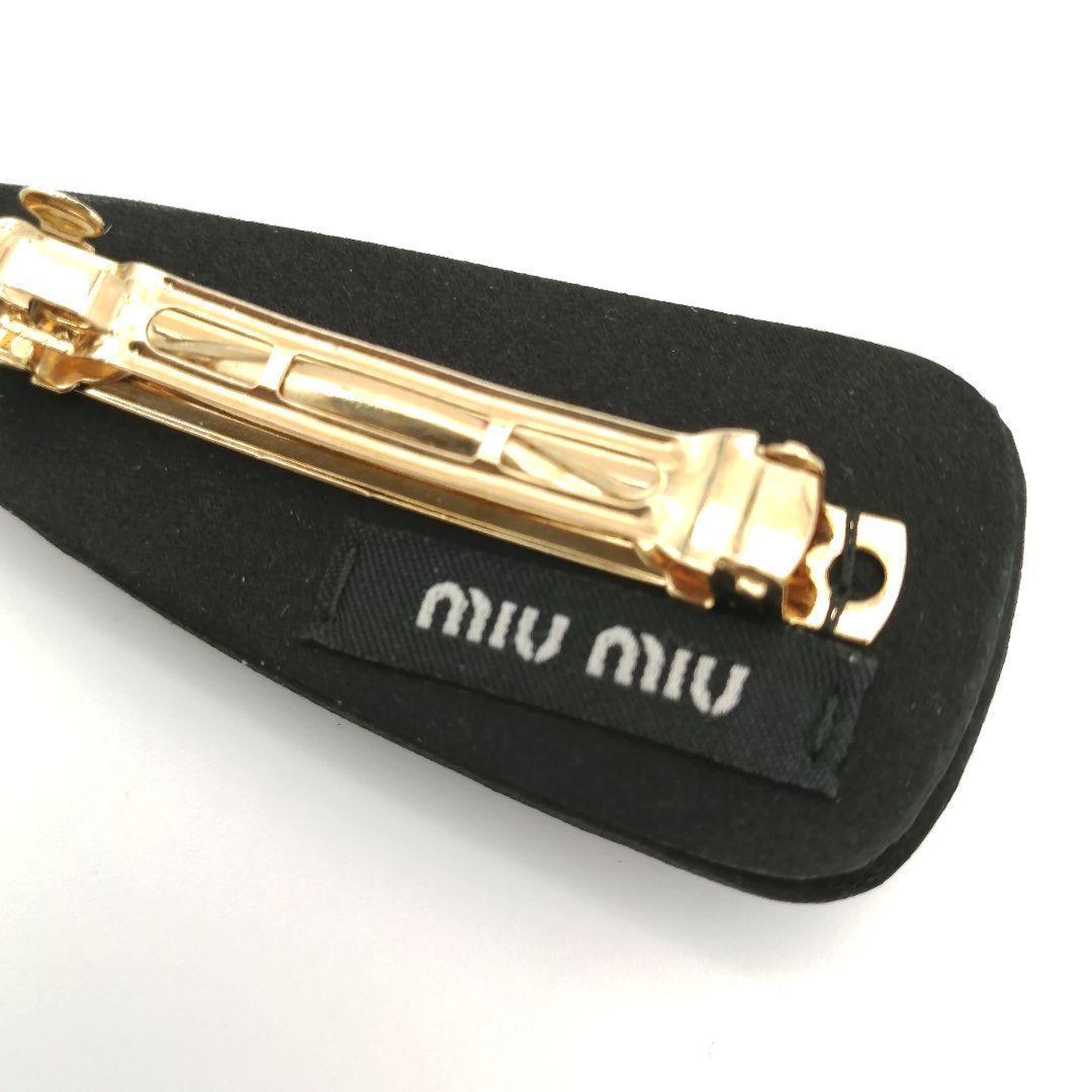 極美品✨ミュウミュウ　バレッタ　ヘアクリップ　近年モデル　スパンコール　ロゴ　黒