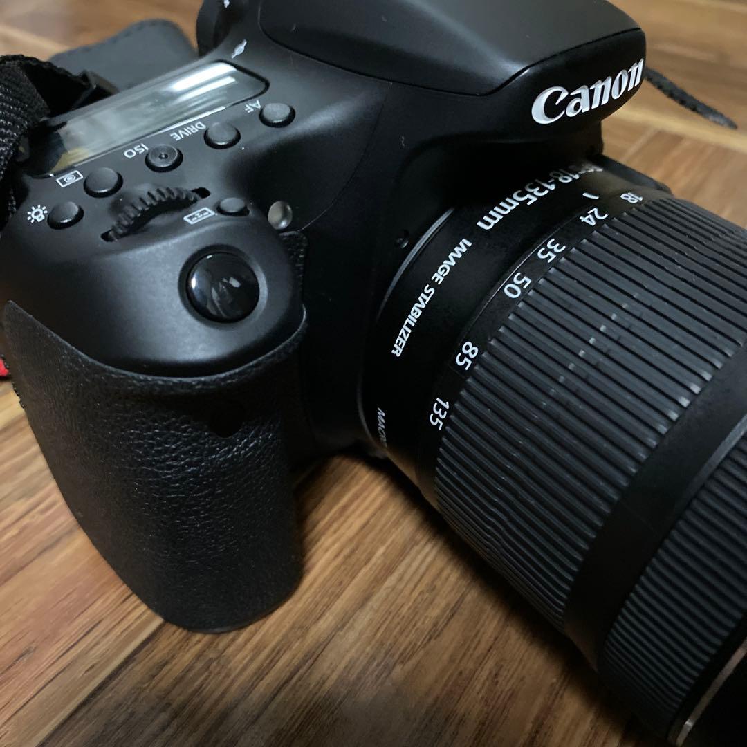 Canon EOS 70D＋18-135mm レンズキット カメラホルスター付き