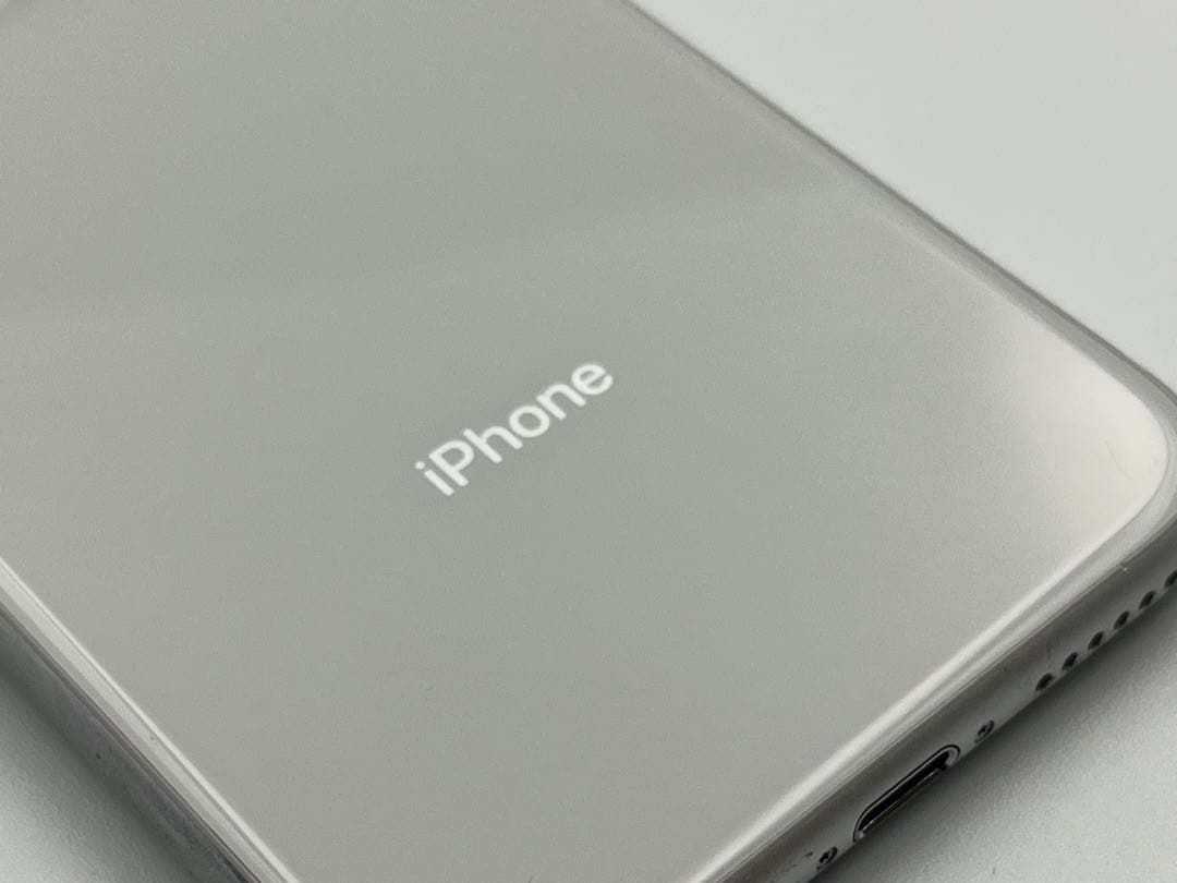 Apple iPhone 8 A1906 64GB シルバー
