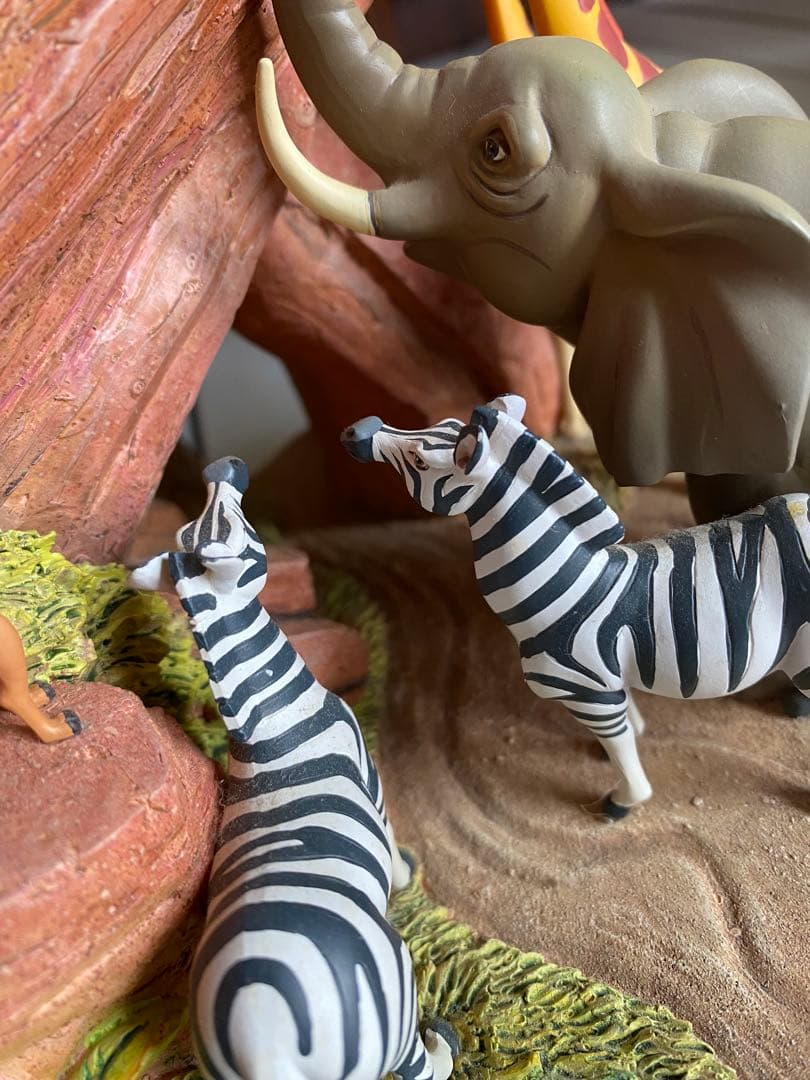 25周年記念限定品　ライオンキングキング・スノーグローブ　オルゴール　レア