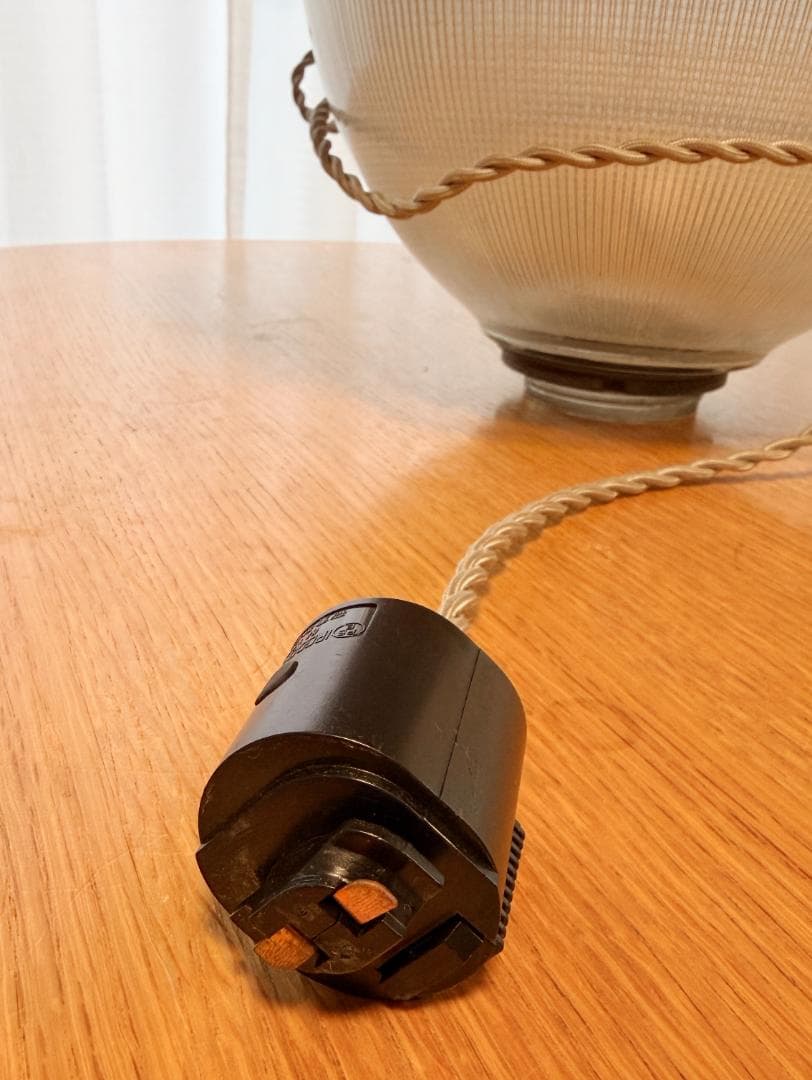 1920年代製 フランスヴィンテージ ペンダントライト 　メタル プリズムガラス