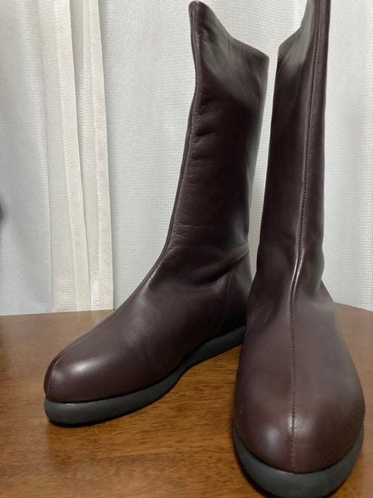 ヨーガンレールのブーツ未使用品