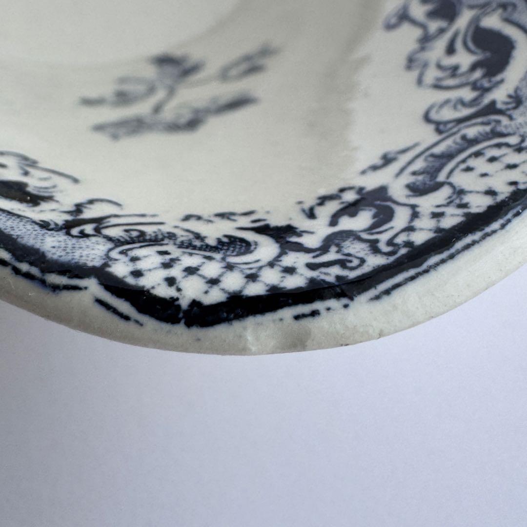 フランスアンティーク　サルグミンヌ　Fontanges ラヴィエ