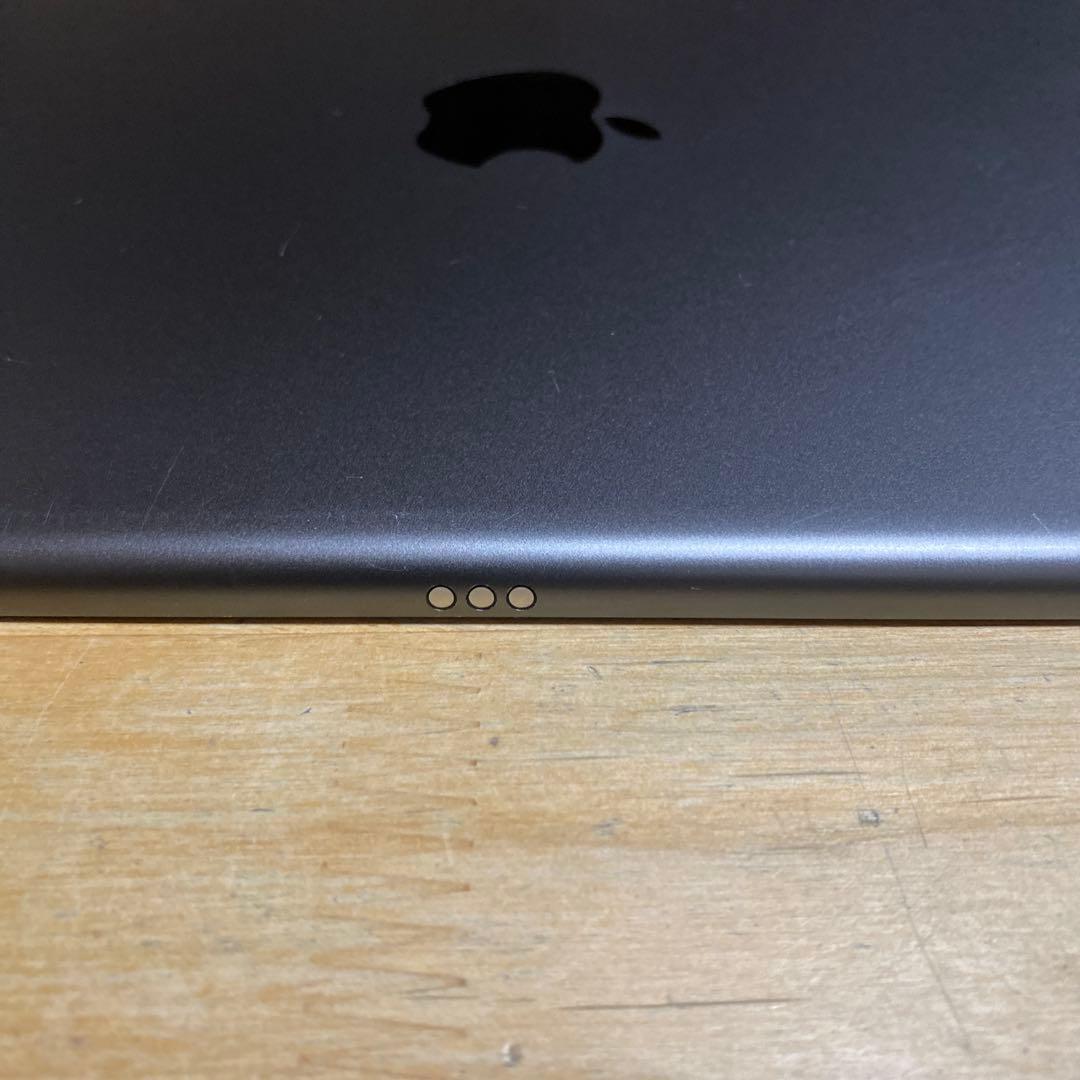 【ジャンク画面割れ】iPad 第9世代Wi-Fiモデル64GBスペースグレイ