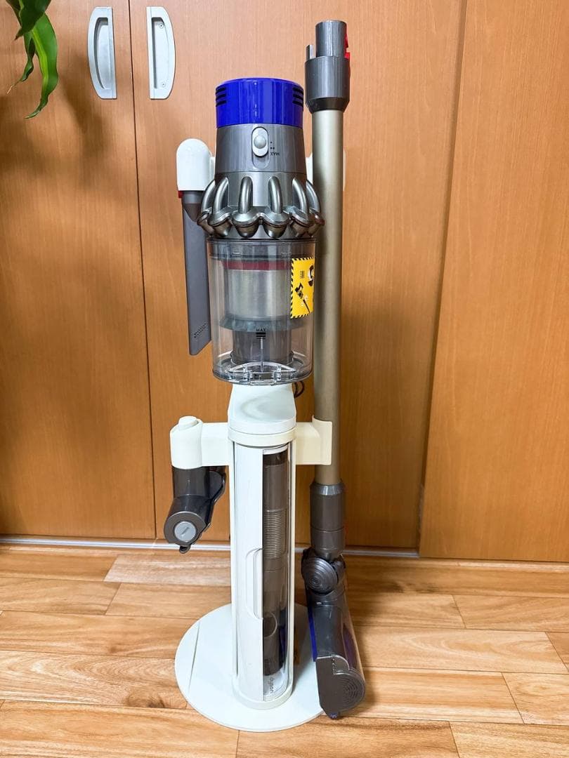 【分解洗浄済】288-ダイソン dyson v10 sv12 掃除機 作動品