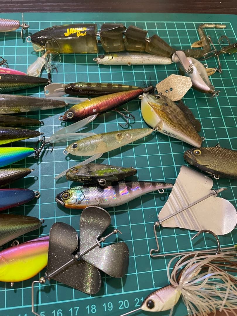 バスルアー　大量☆早い者勝ち☆激安☆バス釣り引退☆人気☆ルアー色々☆投げ売り