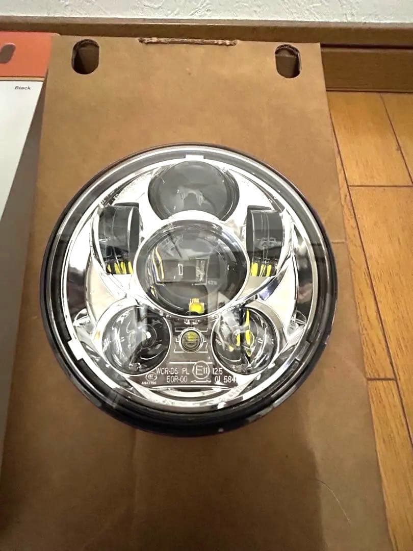 ハーレーダビッドソン純正LEDヘッドライト　超美品
