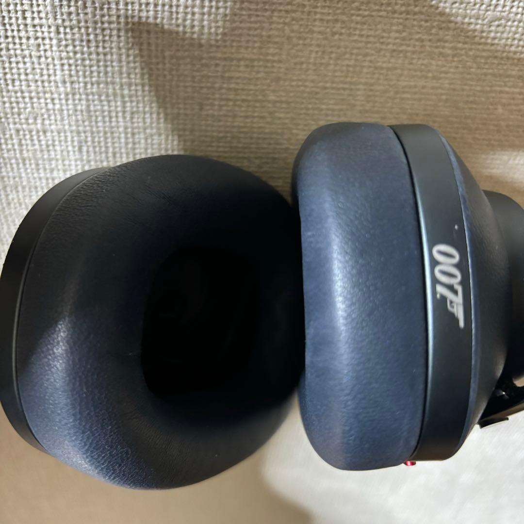 ヘッドホン Px8 007 Edition