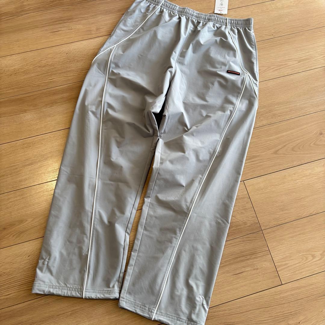 新品　ビームスデザイン　上下セット　ウインドジャケット　ウインドパンツ　グレー