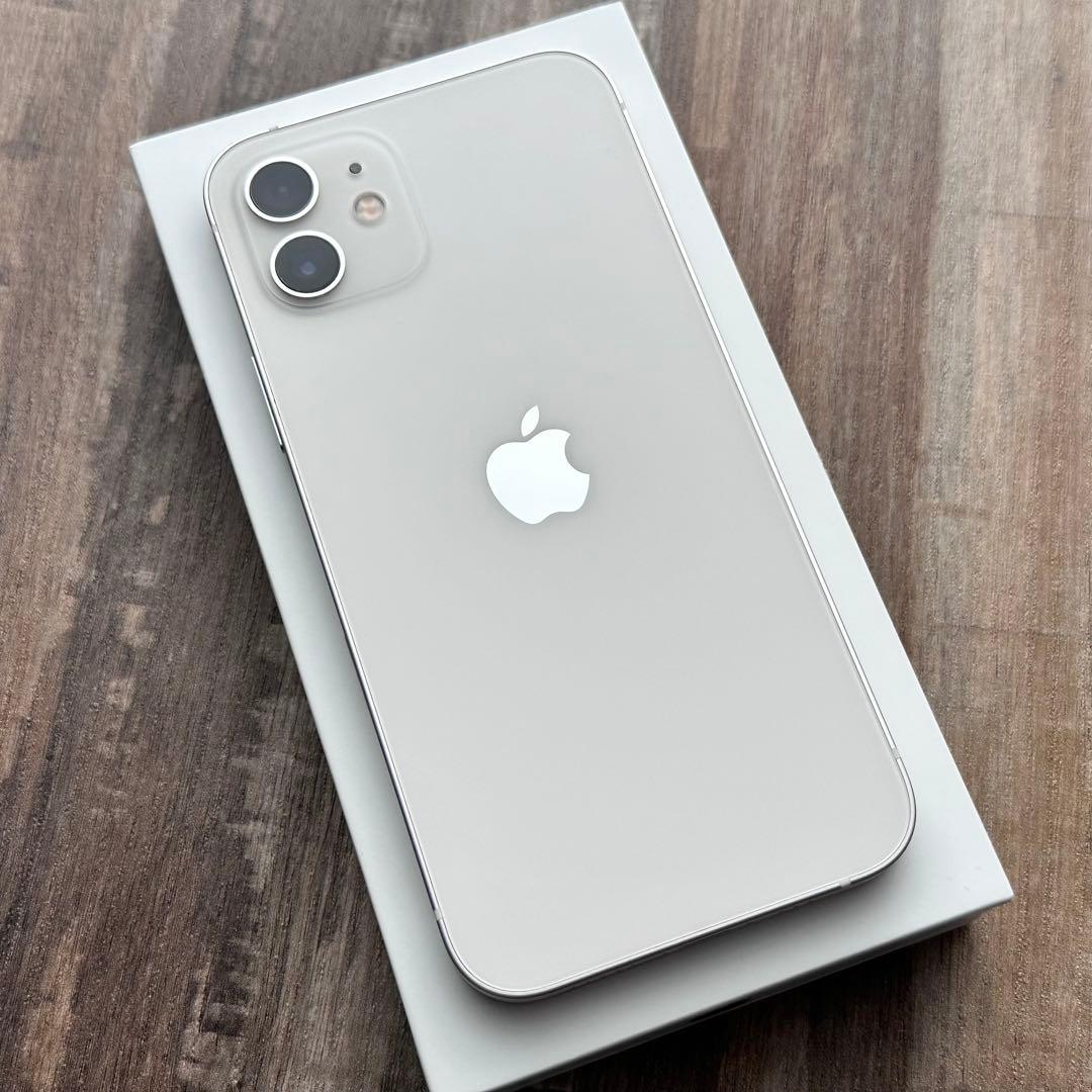 【上美品☆】iPhone12 本体 White 128GB SIMフリー