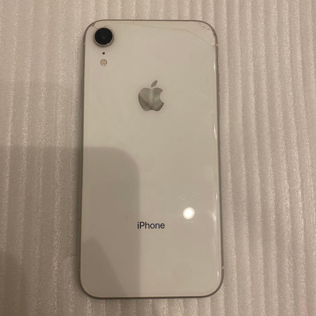 iPhoneXR 64GB ホワイト 背面ヒビ
