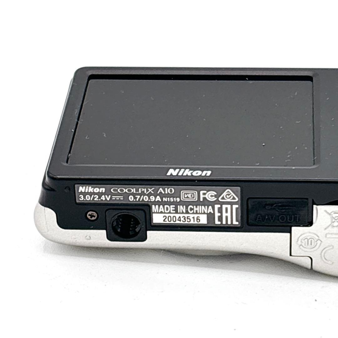 Nikon COOLPIX A10 シルバー 動作確認済 ストラップ付 単三式
