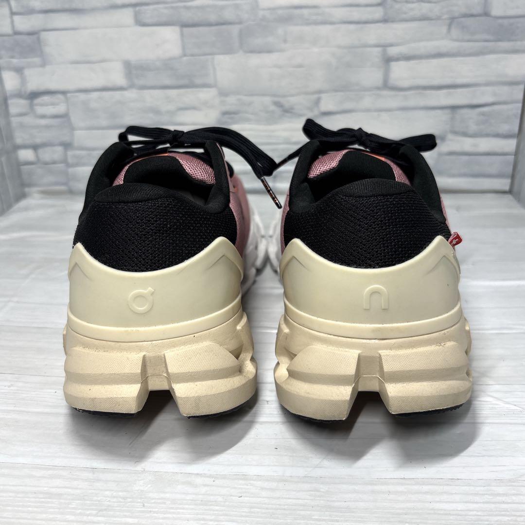 ✨極美品✨On Cloudflyer 4 ランニングシューズ ローズ 24cm
