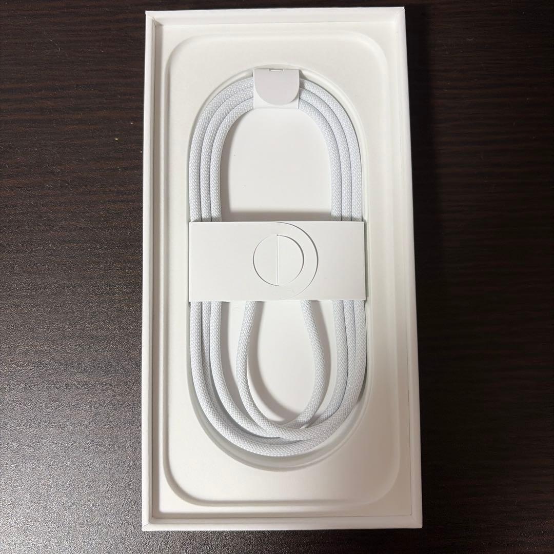 Apple iPhone 17 ブラック　本体