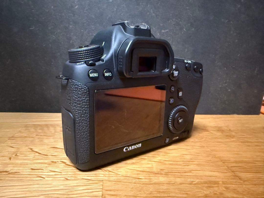 Canon EOS 6D カメラ本体のみ