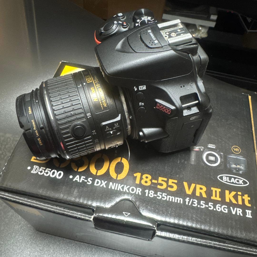 デジタルカメラ Nikon D5500 18-55mm VR II