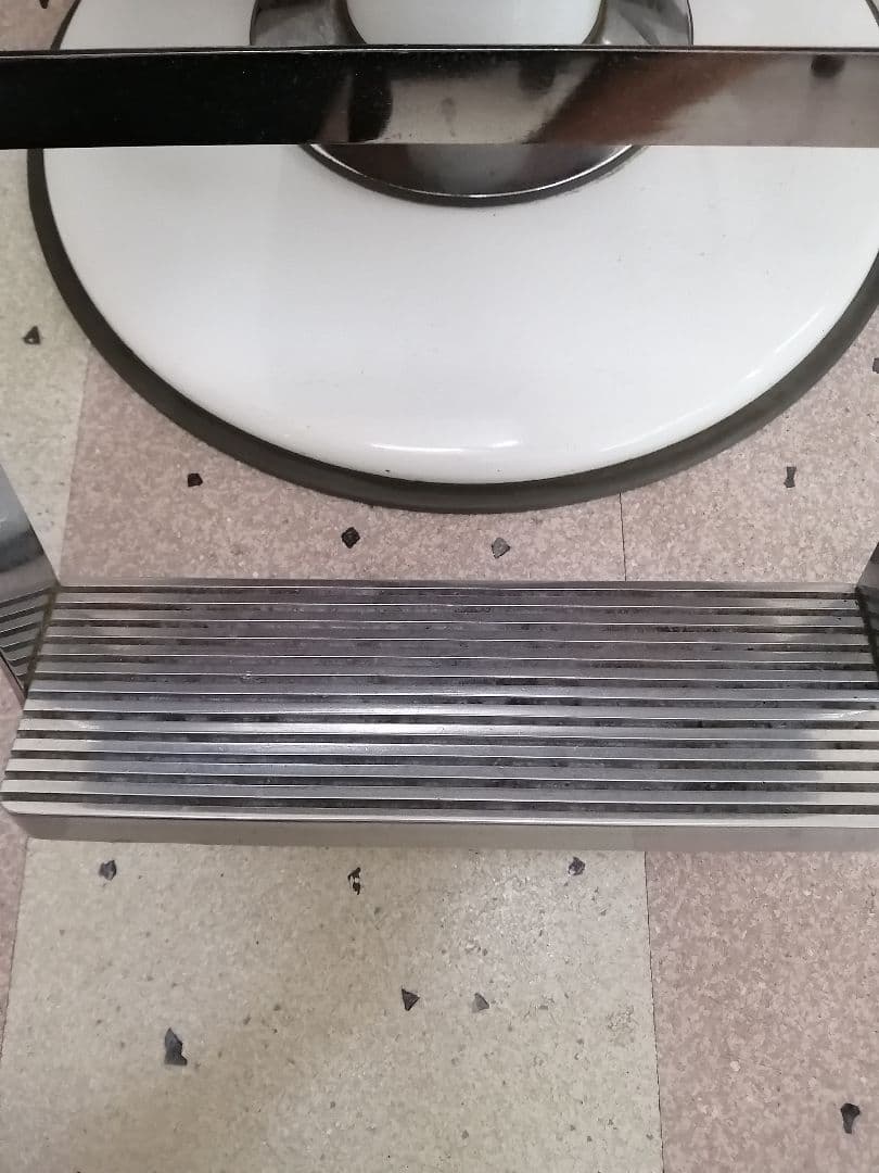 美容院用回転チェア 黒 合成皮革