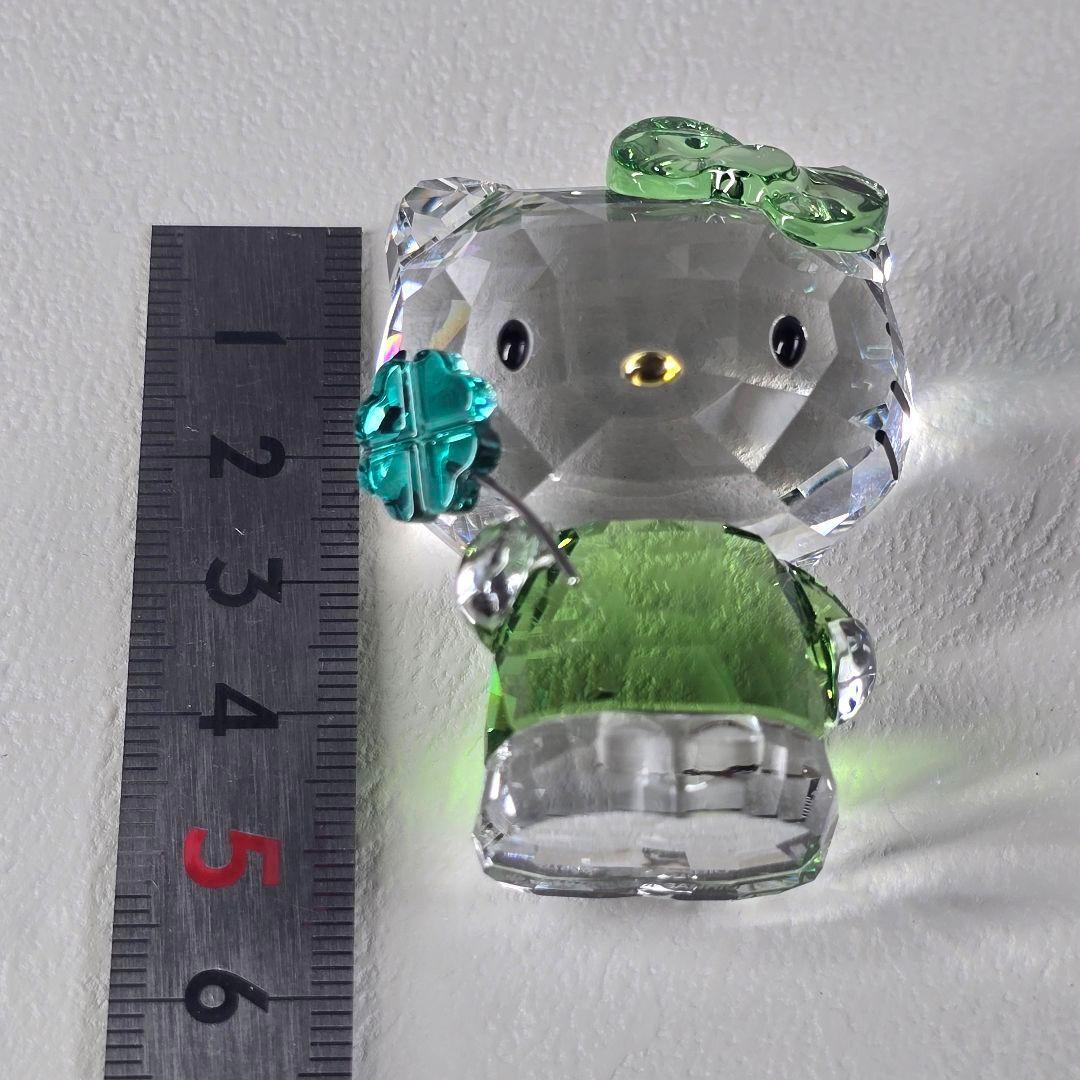 スワロフスキー ハローキティラッキー チャーム クローバー グリーン リボン