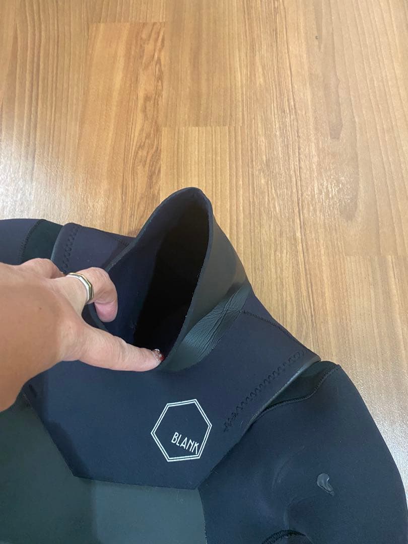 値引き❗️稀少フル5mm　程度良好セミドライ　BLANK ブランク　ＭＬ　冬