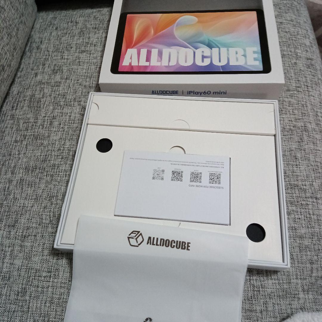 SIMフリー　ALLDOCUBE iPlay 60 mini 8.7インチ