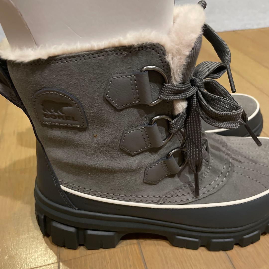 SOREL グレー レースアップブーツ