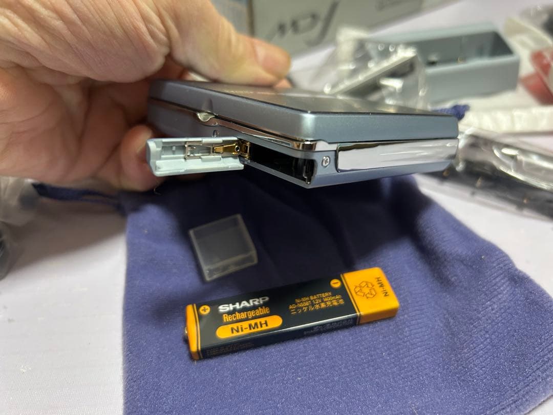 箱取説付/SHARP ポータブルMDプレーヤー MD-ST600