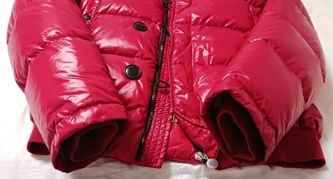 MONCLER モンクレール 国内正規品 本物保証 ダウンジャケット レッド