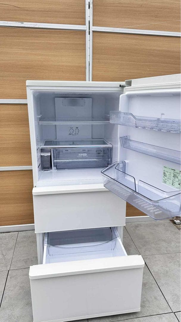 【セール】AQUA アクア 冷蔵庫　除菌機能 ミルク AQR-SV24K（W）