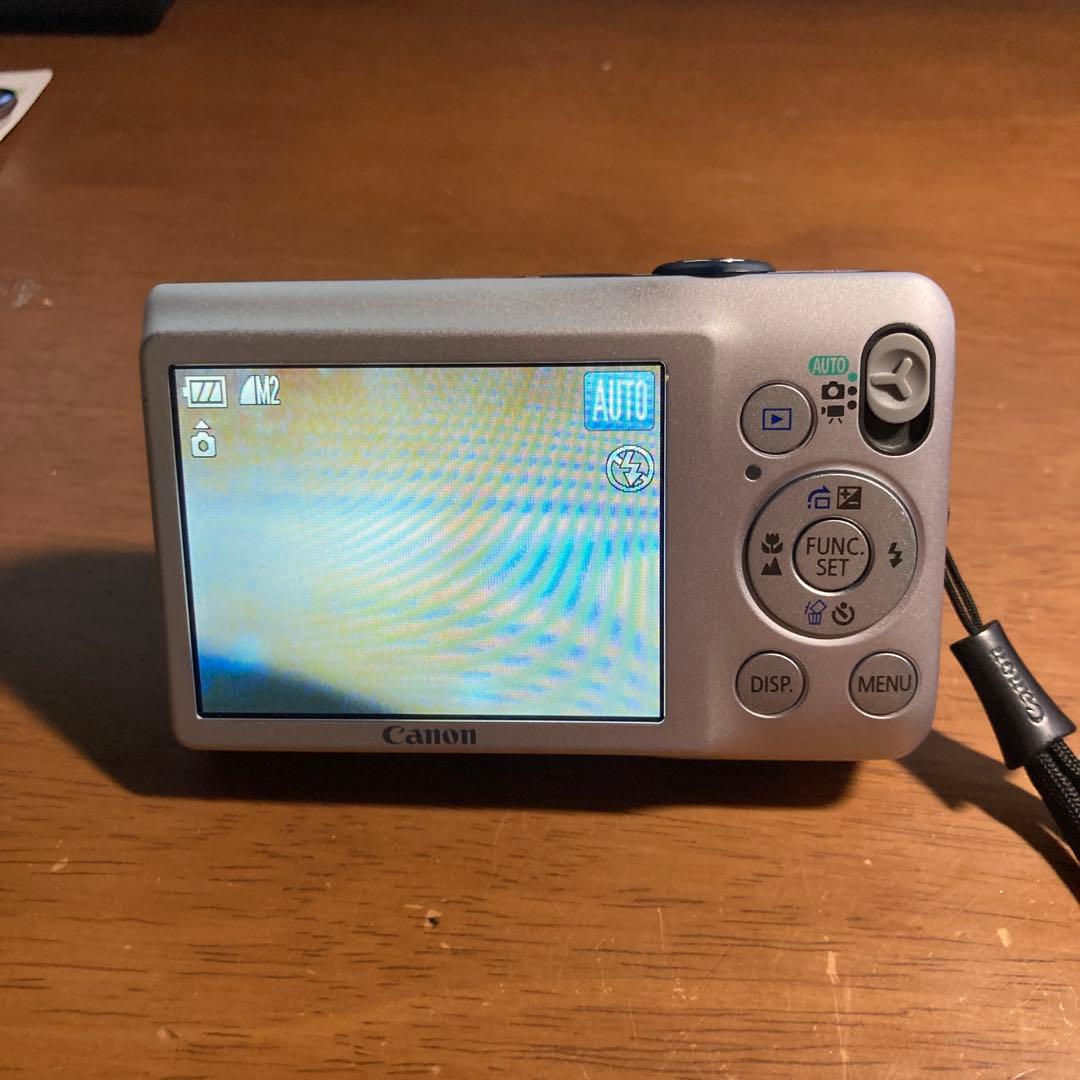 Canon IXY デジタルカメラ 本体とバッテリーチャージャー