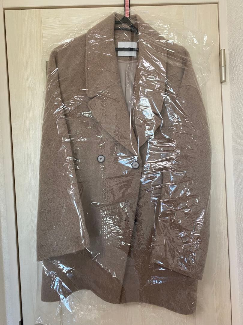 ベージュ ダブルブレスト ウールコート M