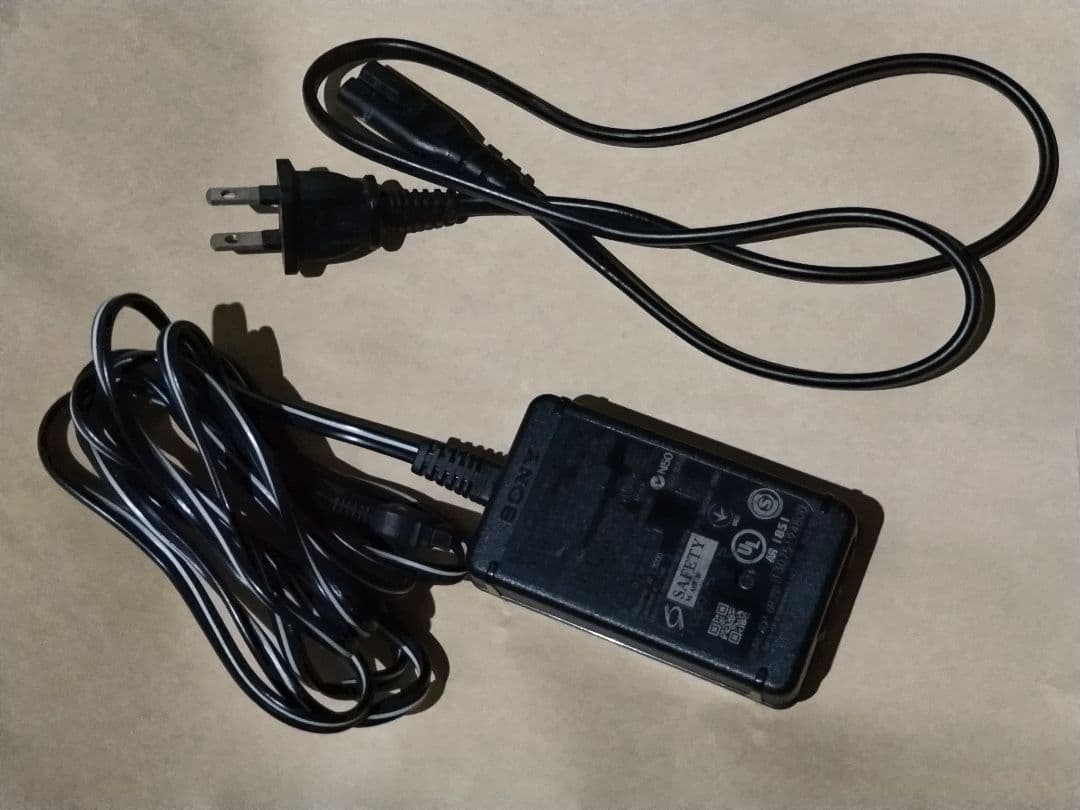 ピンクの猫  SONY HDR-PJ790 ビデオカメラ ソニー