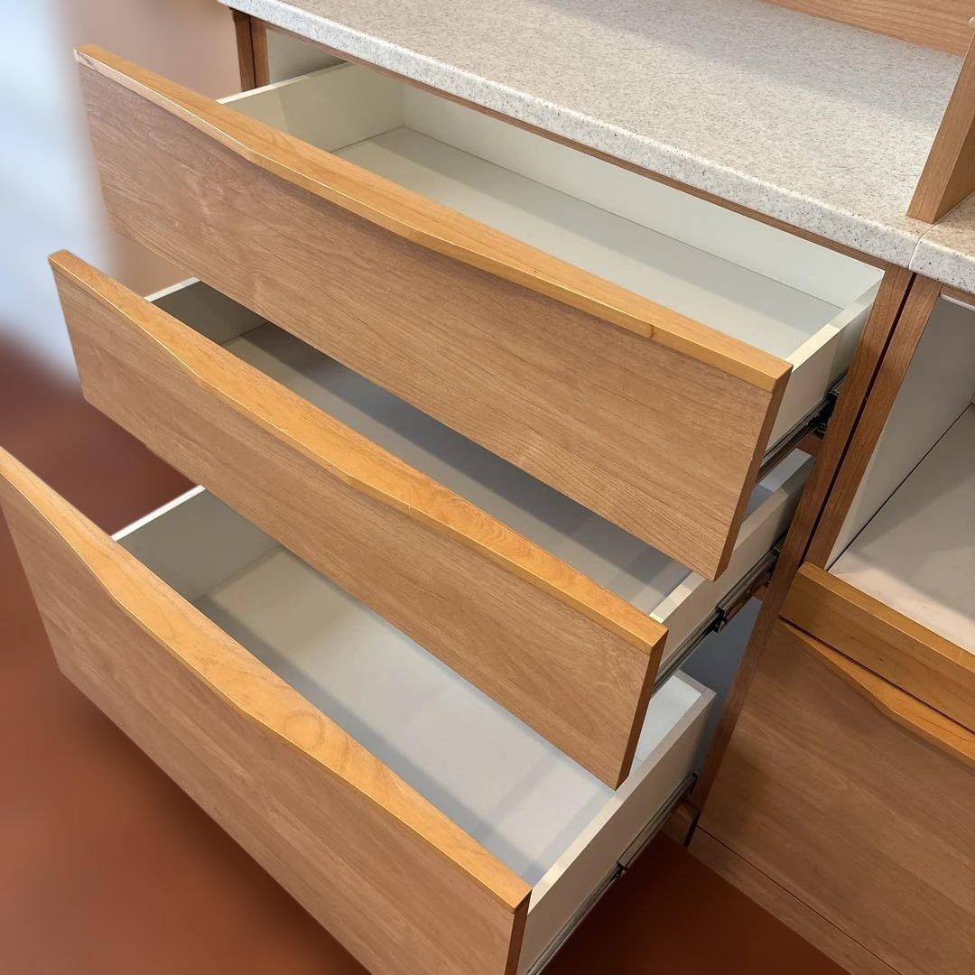 美品！堀田木工オープン食器棚ナチュラル木目調 食器棚 強化ガラス扉 カップボード