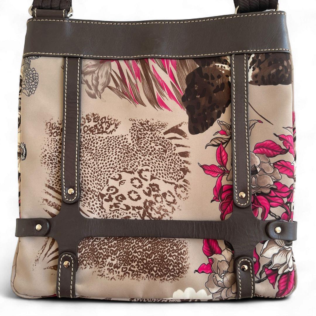 美品　サルヴァトーレフェラガモ　アニマル柄　クロスボディバッグ　レザー