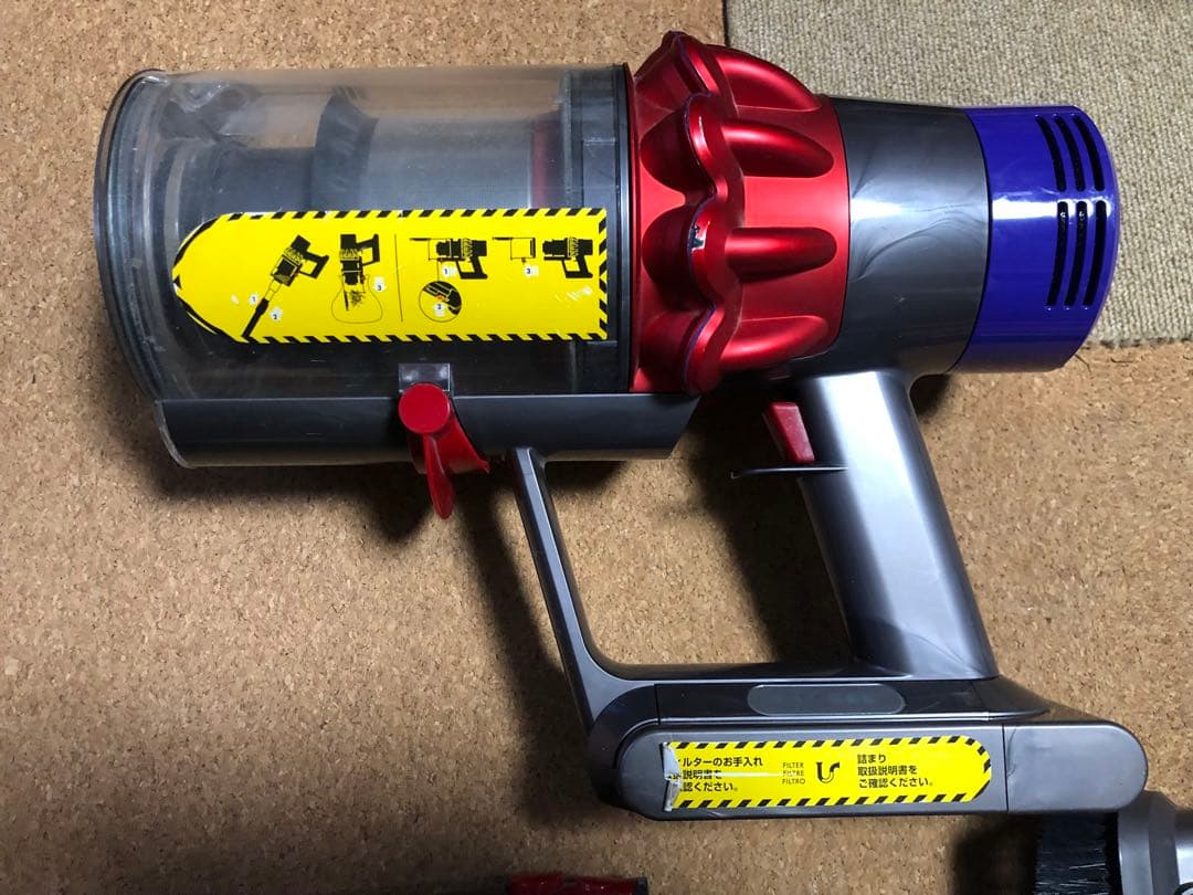 掃除機・クリーナー dyson SV12 FF