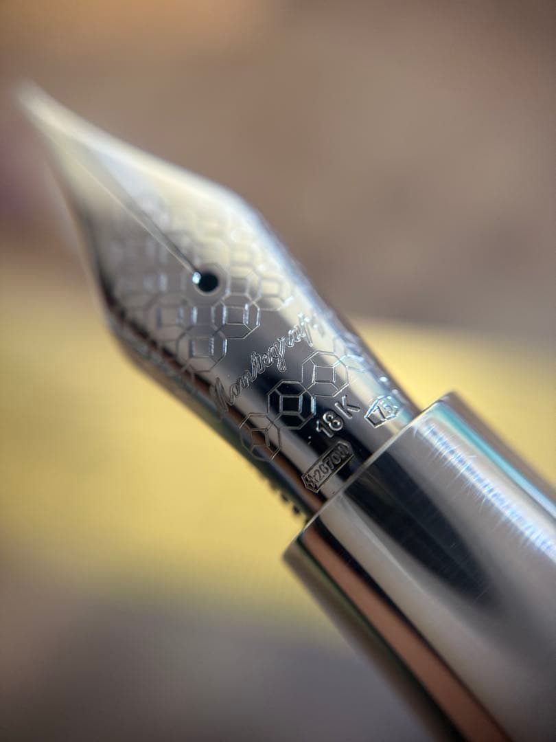 モンテグラッパ万年筆、未使用品