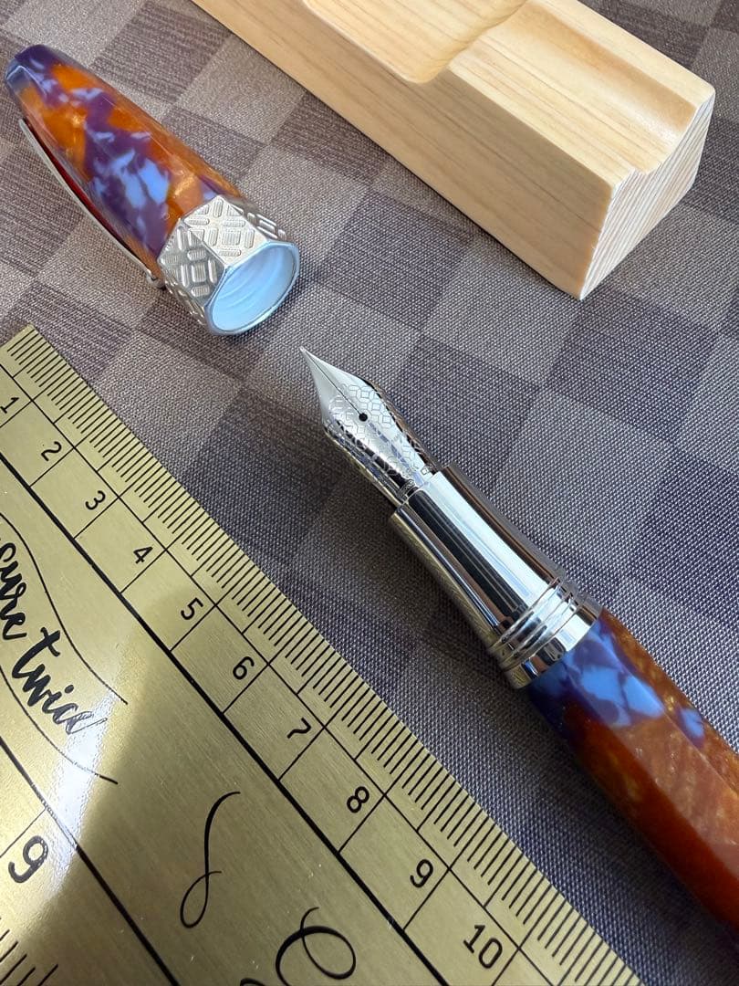 モンテグラッパ万年筆、未使用品