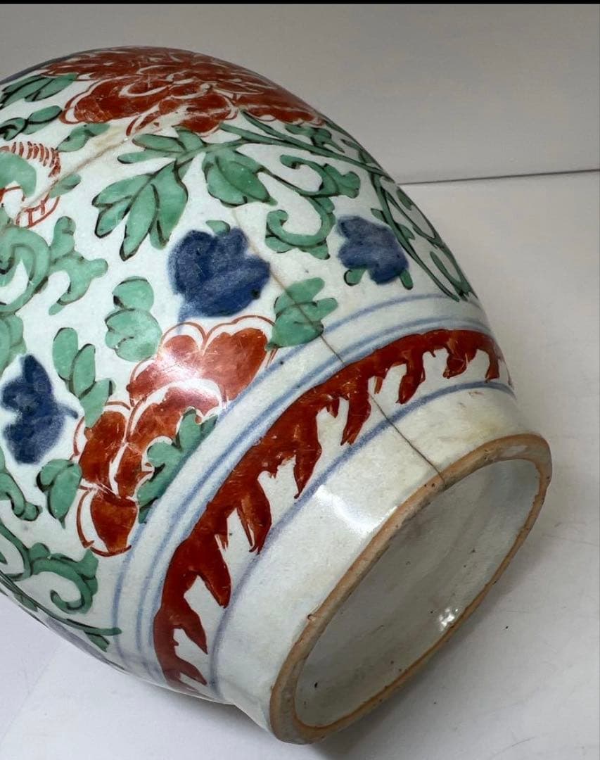 中国明時代　明代の五彩壺　南京赤絵大壷　置物　アンティーク　骨董　飾り物古美術品
