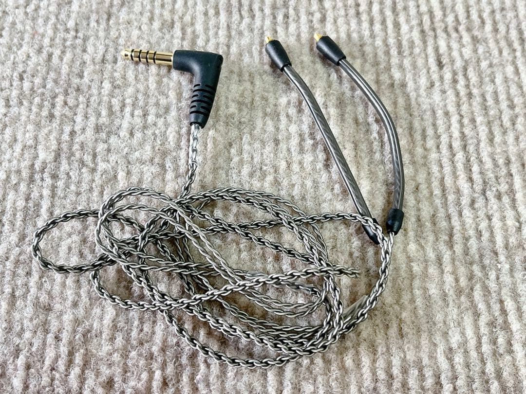 イヤホン MMCX BRAIDED CABLE 4.4MM PLUG 700260