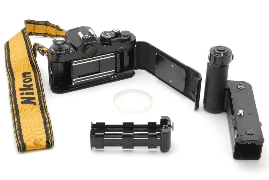 値下げ！〈美品＋〉Nikon FE2 35mmカメラ MD-12モータードライブ
