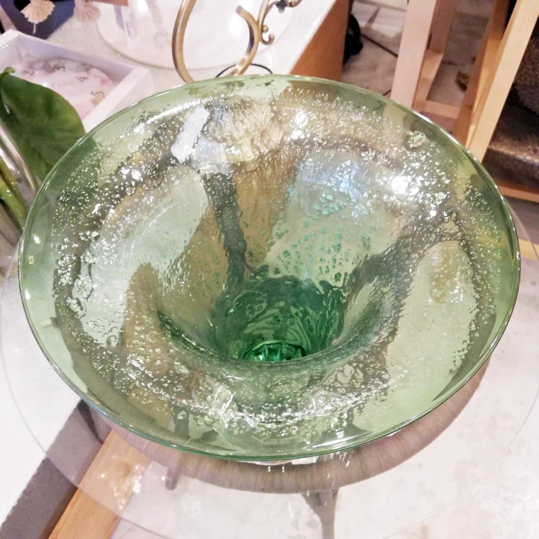 ◇OUTLET　イギリスアンティーク　フラワーベース　ガラス製