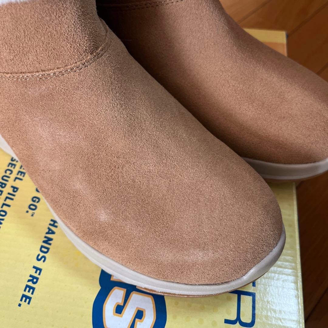 SKECHERS レディース スリップイン　冬用ブーツ24cm
