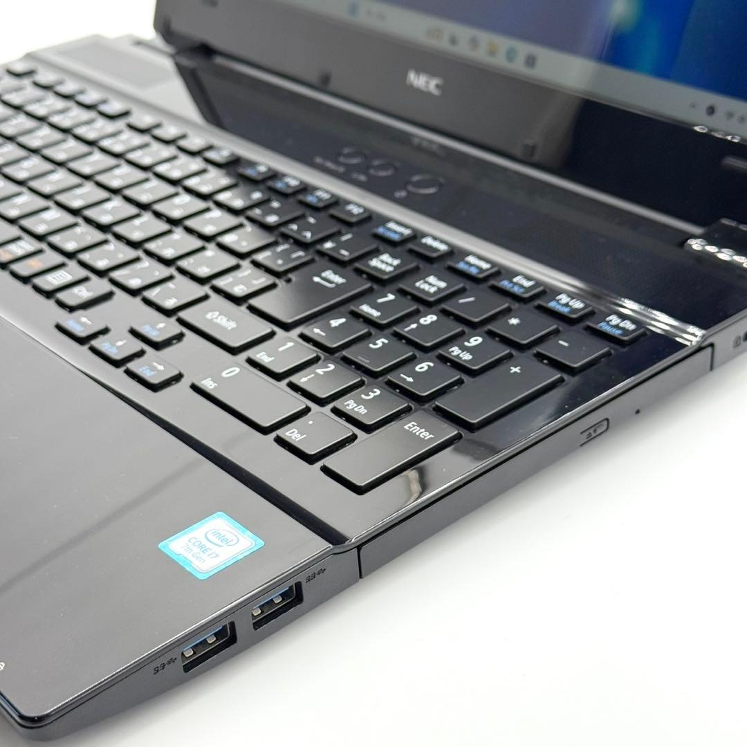 準美品 ノートパソコン 7世代i7 20GB 新品SSD 静音省電力 フルHD