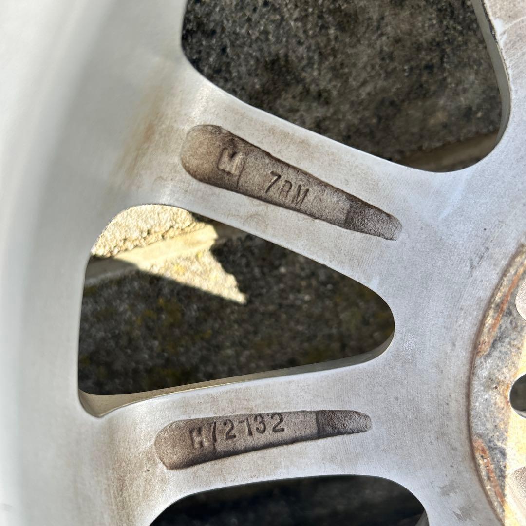 【ダイハツ純正品】アルミホイールと2020年製造スタッドレス４本セット②２本分